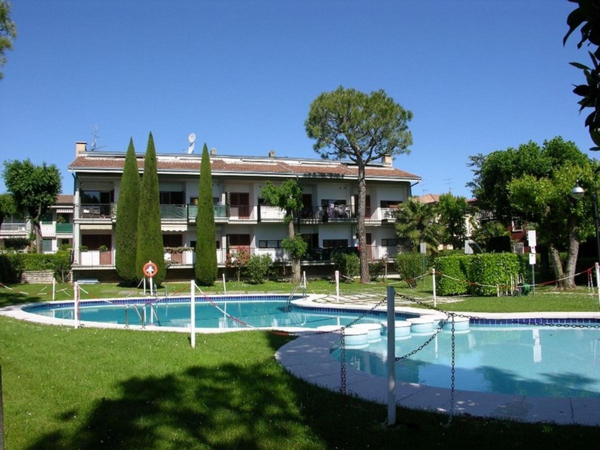 Appartamento Genziana - Con Vista Piscina E Garage 西尔米奥奈 外观 照片